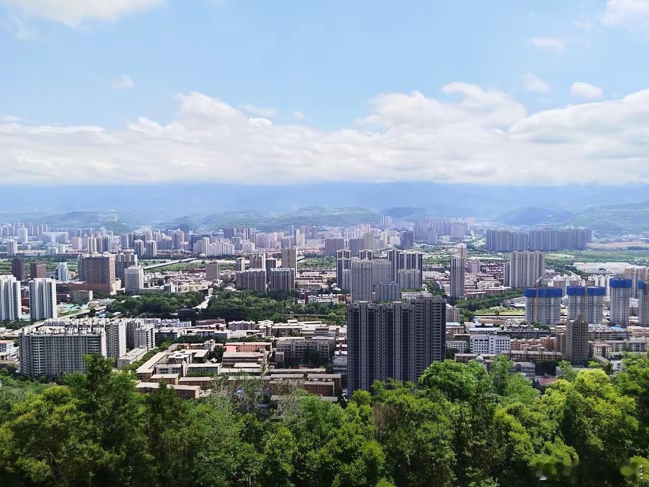主动放弃中国国籍，直接停发养老金才是王道！近日，法学界陈枫提议，对于已放弃中国国