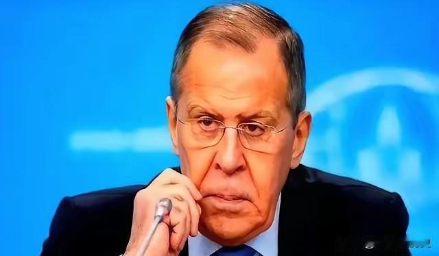 俄罗斯宣布2月6日，俄罗斯外长拉夫罗夫突然召开新闻发布会，直接甩出一记重磅炸弹