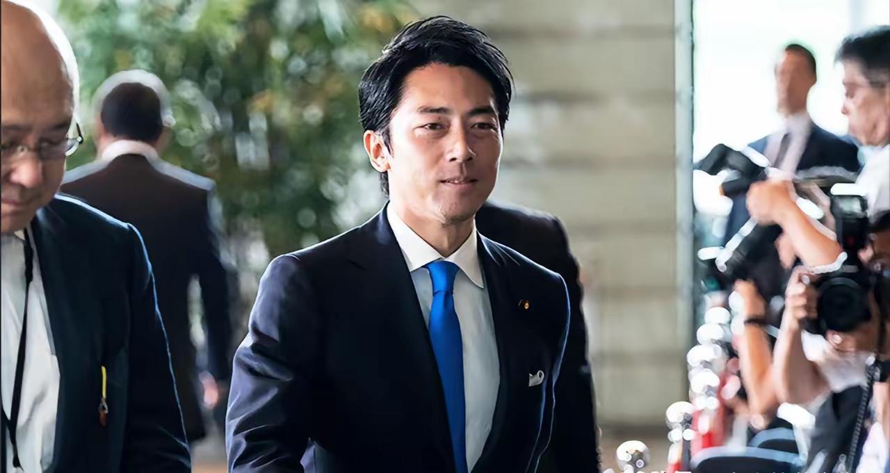 日本防卫相小泉进次郎这次在慕尼黑，把话挑明了。2月13号，慕尼黑安全会议，他