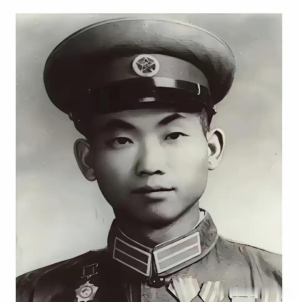 1952年底，志愿军总部发生了一件极其罕见的奇事：一份刚从前线递上来的战报，硬