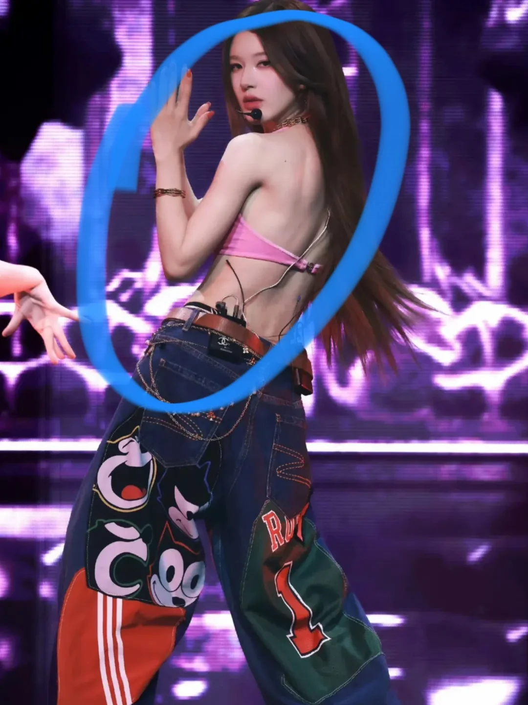 赵露思造型像极了女团