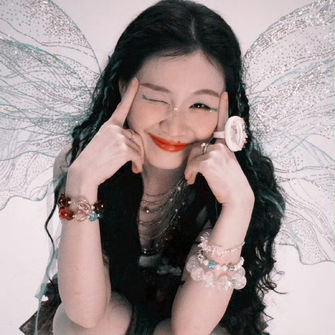 金靖真的瘦了好多啊也太漂亮的吧！金靖现在身材和状态都好好啊​​​