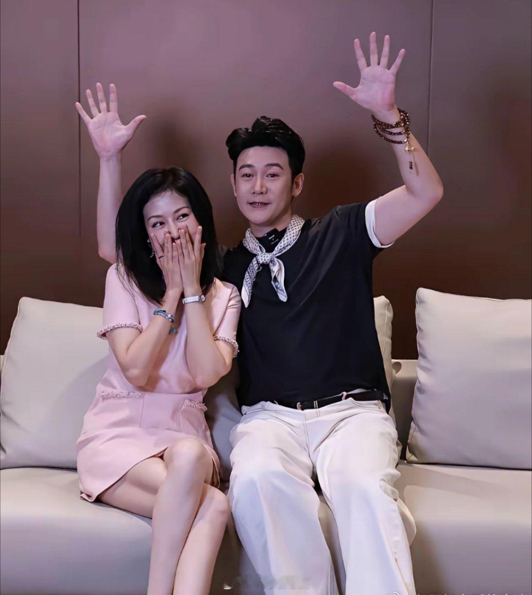 陆毅不再频繁露面，不是因为没戏拍，而是老婆鲍蕾太能赚，根本不需要他再拼。