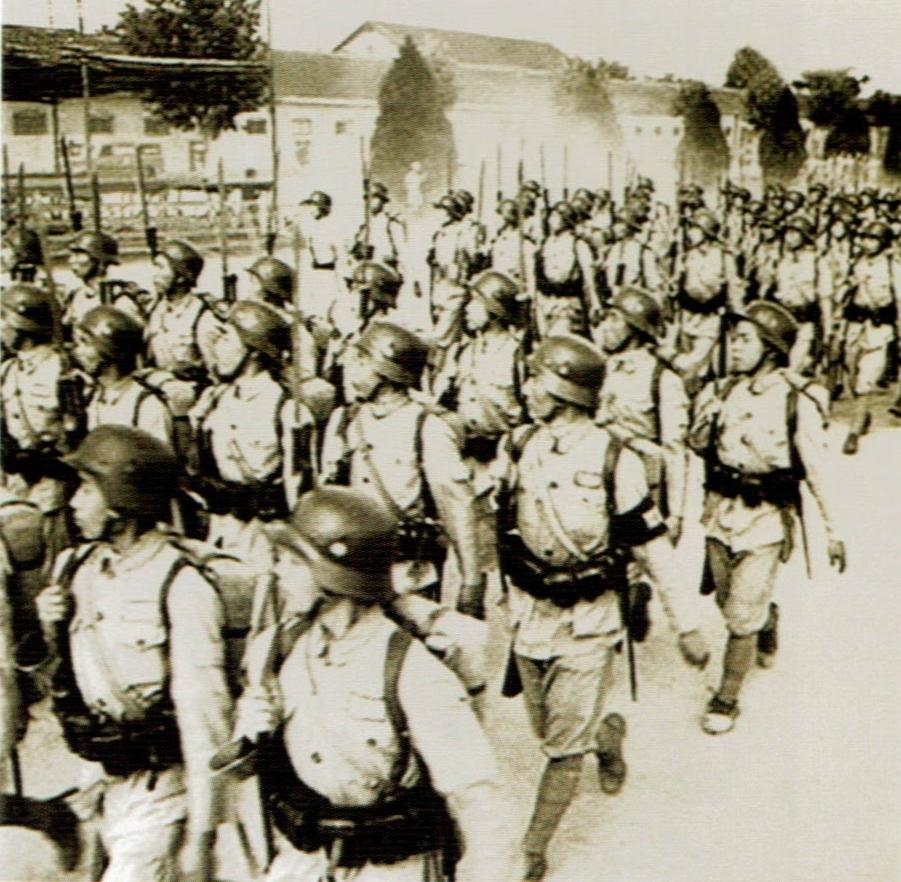 1939年长沙战场上，当薛岳得知对面是南京屠城的第六师团，中国士兵烧完纸钱后说的