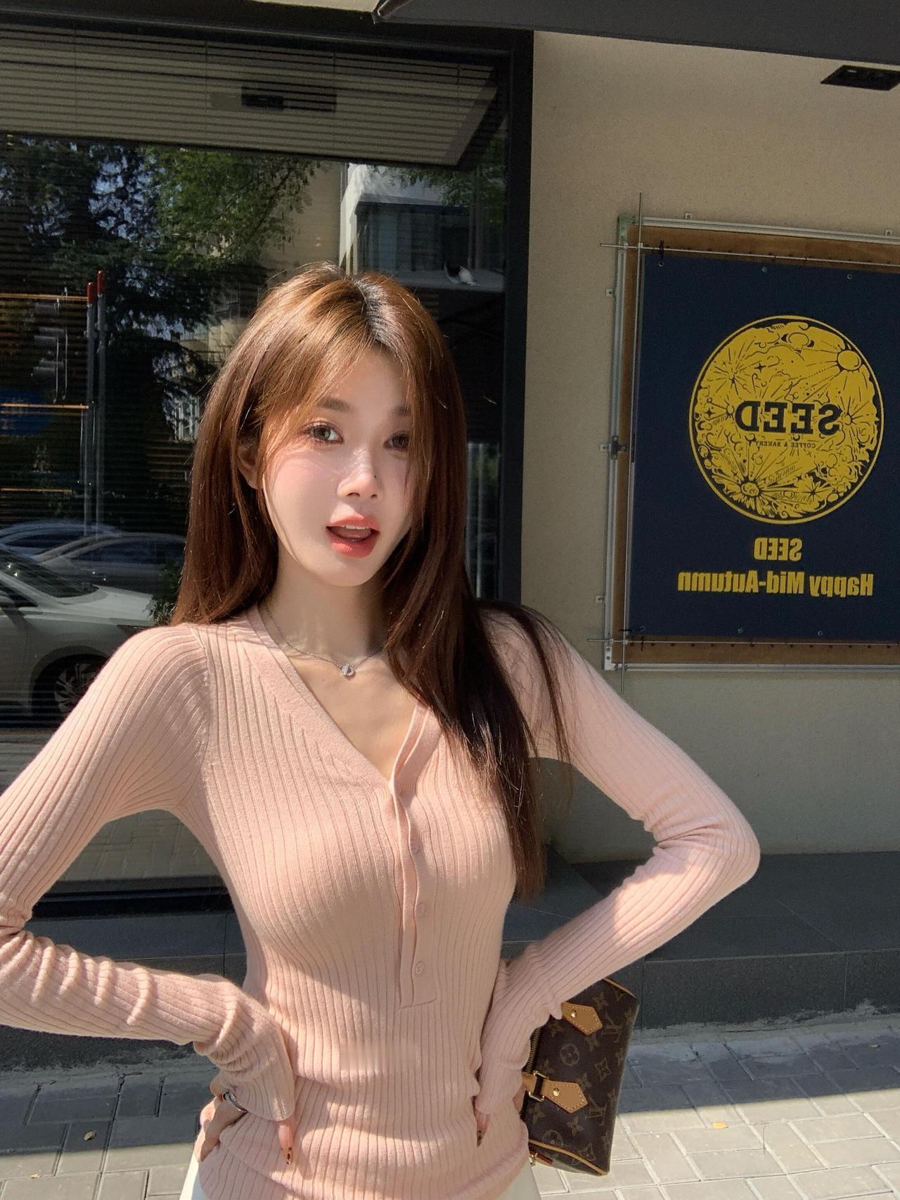 越简单越随意就越好看[吐舌头眯眼睛笑]