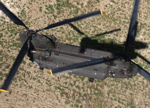 美军很擅长“拖被窝”时刻出击。2026年1月3日凌晨2点，美军三角洲特种部队潜