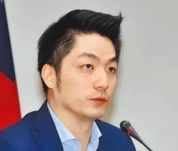 台北市市长蒋万安曾宣称，如果大陆继续在台海进行军机绕台和军演的话，他就要停掉双城