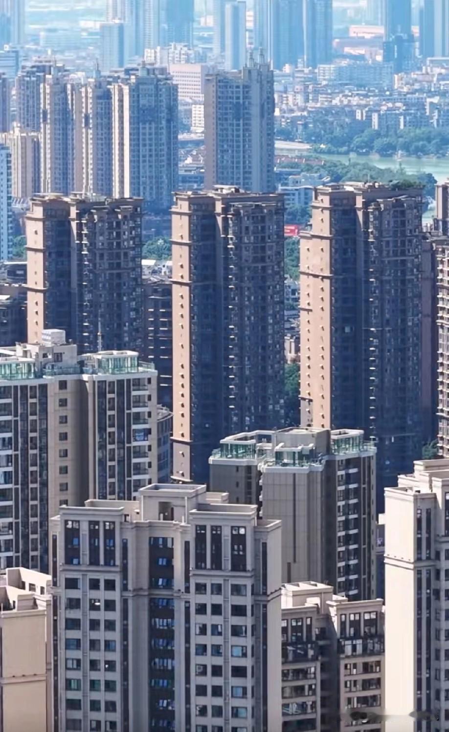 四川省德阳市前三季度经济数据公布了，德阳市前三季度GDP为2458.2亿元人民币
