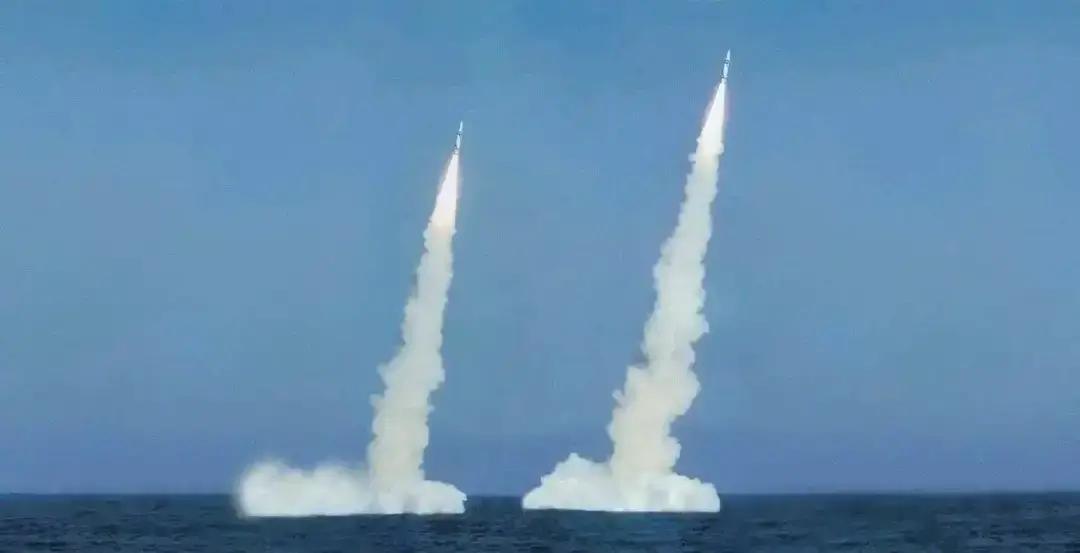 《费加罗报》报道，当地时间25日，法国总统马克龙表示，他对包括法国在内，所有欧洲