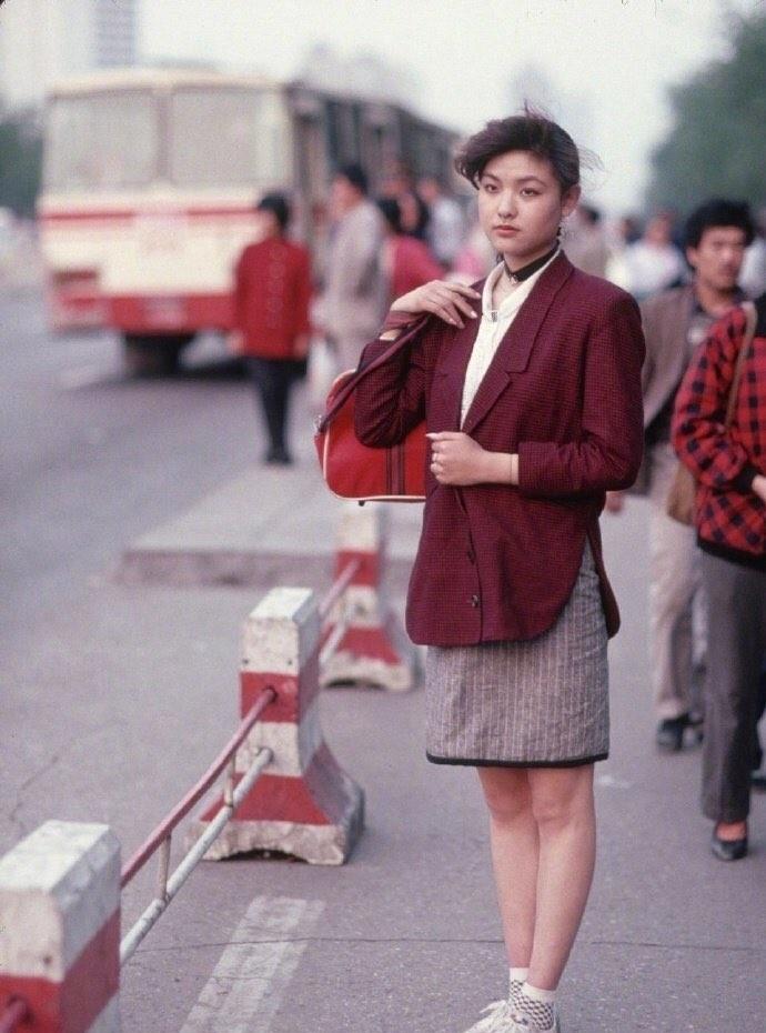 中国未来还能不能保持4%到5%的增长？这事其实并没有那么复杂，核心其实就是两条方
