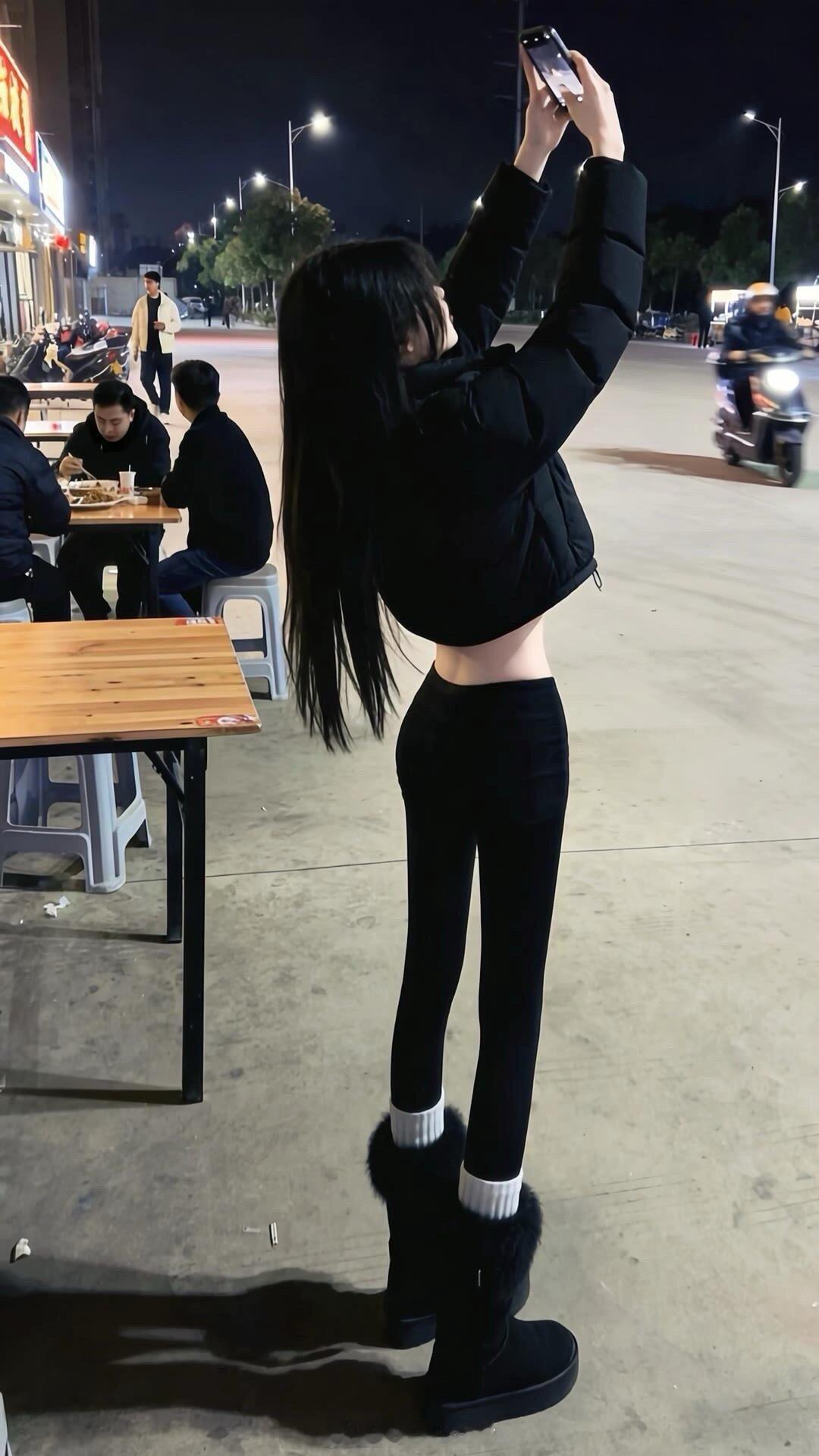 一巴掌一颗糖的游戏我玩了658天秋天了转眼又听到了听枫的季节你的名字我的十五六七