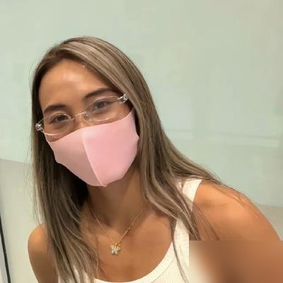 萨巴伦卡又输了，武网直接爆冷出局，这姐们最近状态跟坐过山车似的。郑钦文呢？人压根没在武汉。中网夺冠后