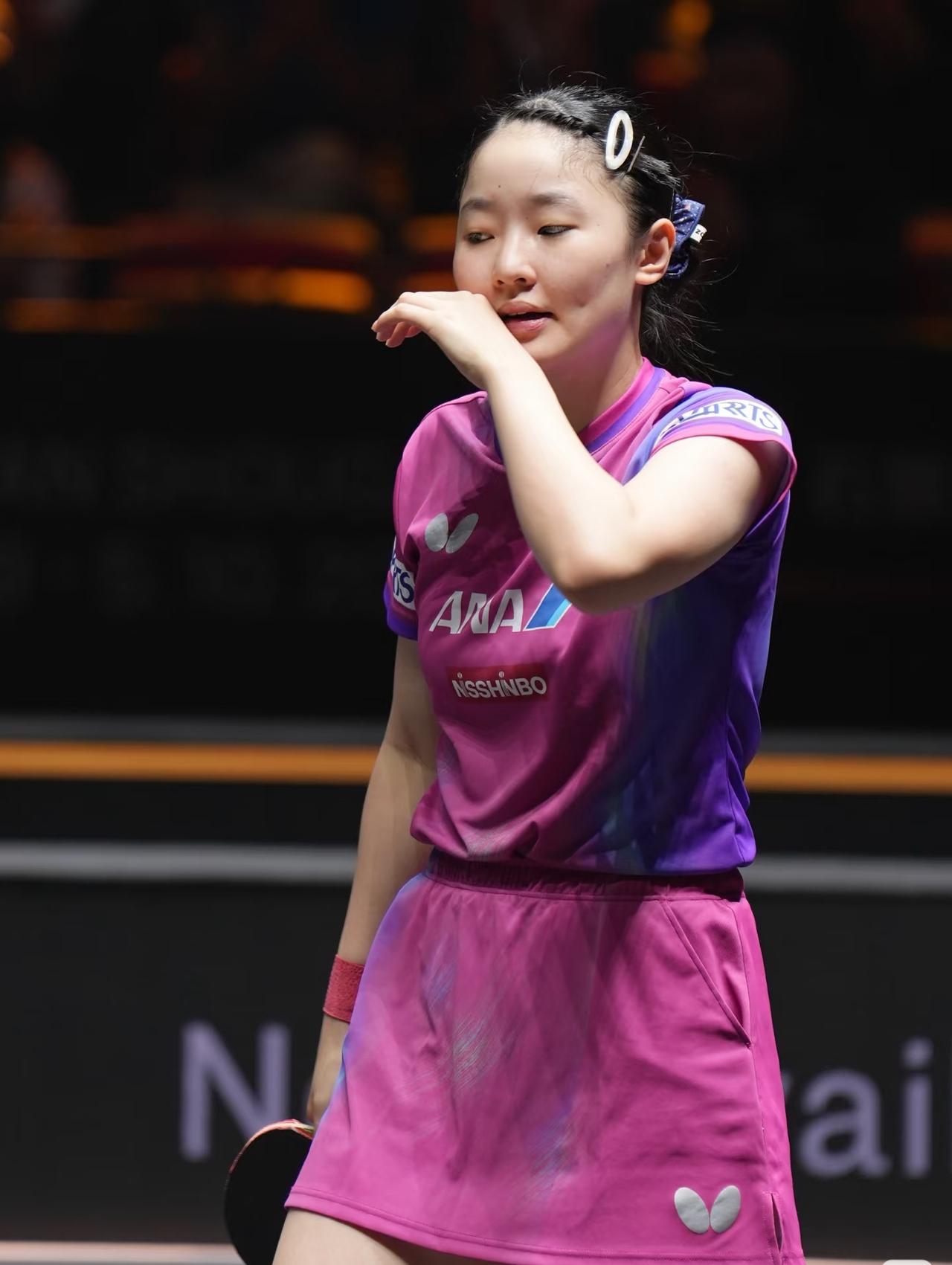 张本美和这姑娘是真拼啊！这次重庆冠军赛又报名参赛了，看到早田希娜和伊藤美诚选