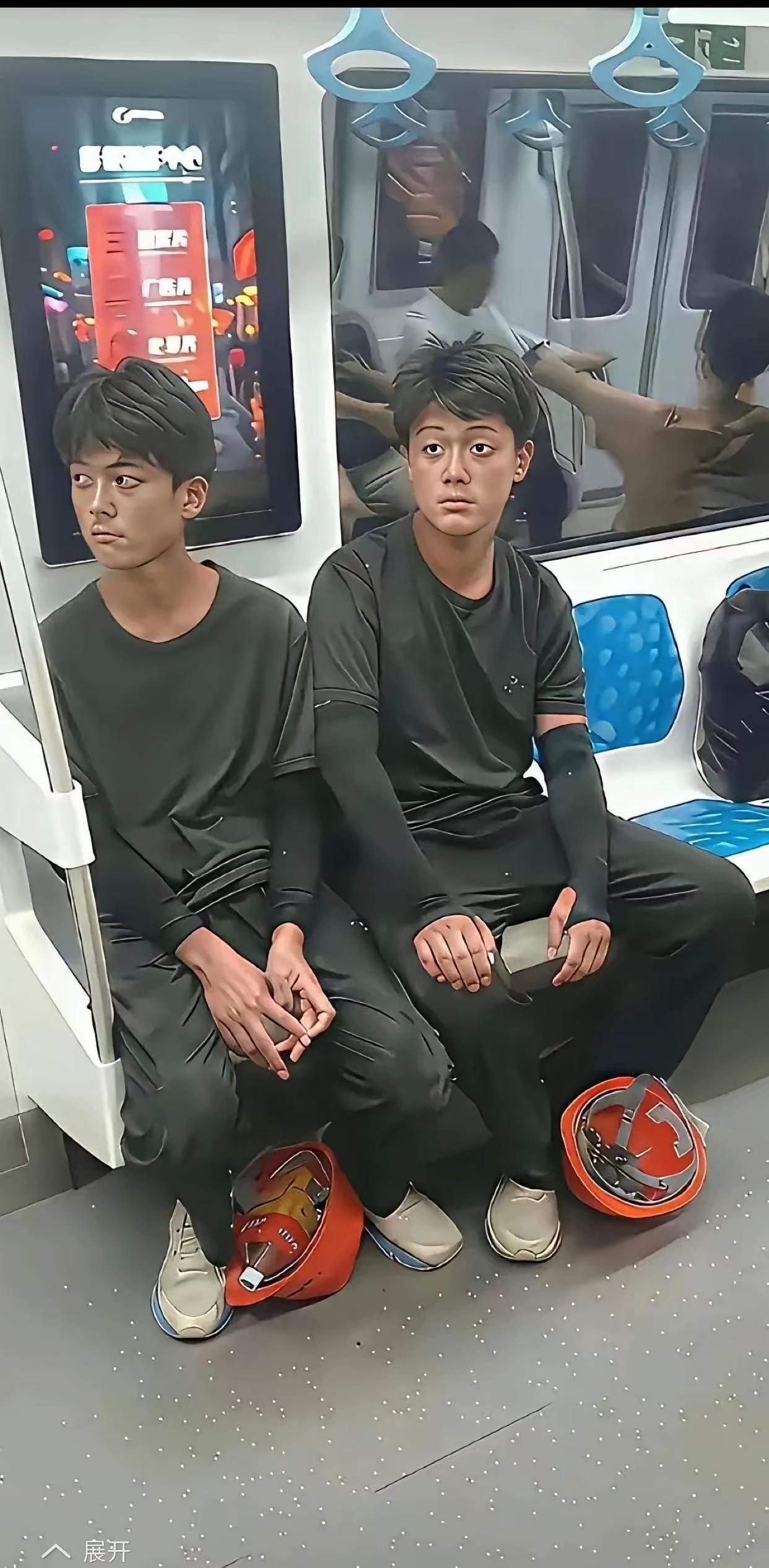 这就是区别。不是拉仇恨。人是分三六九等的……眼神里没有一点光泽……也许生活已经压