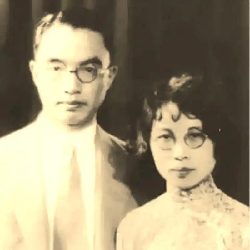 一位性学家说：“夫妻长期分房睡，男人越安静越危险，要么是男人心寒了，要么是