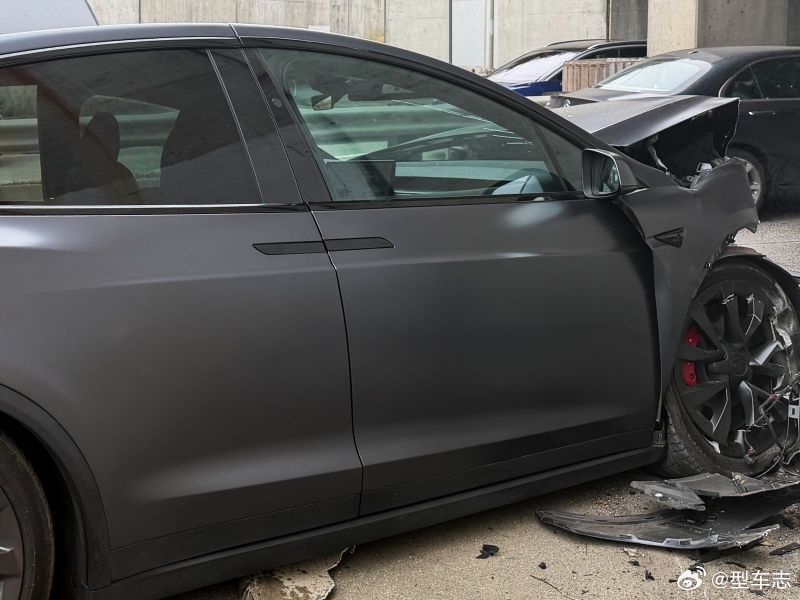 特斯拉FSDV14.3即将发布今天领英被一篇文章刷屏了。作者是RaffiKri