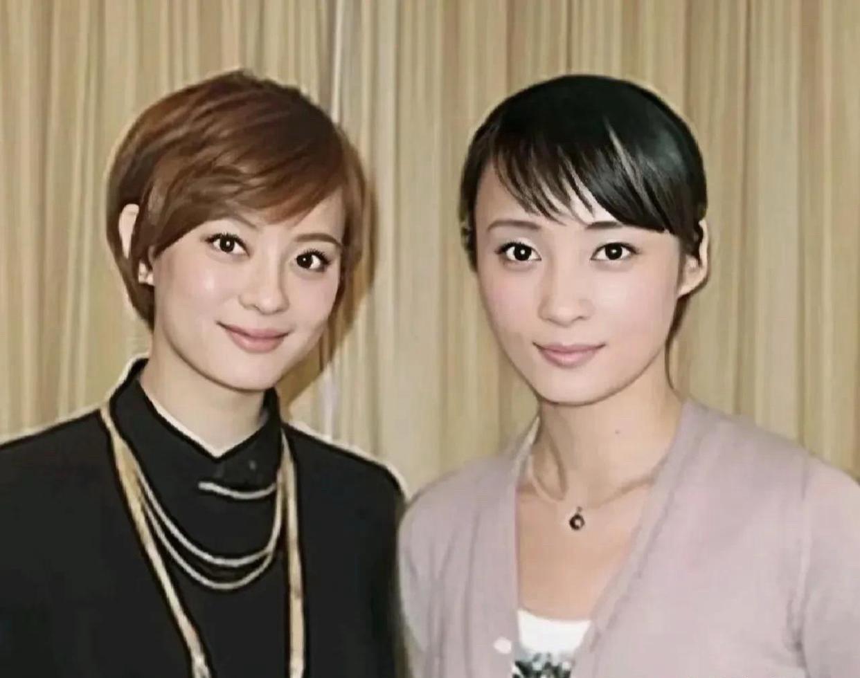 孙俪：有人说我长得像蒋勤勤，您说奇不奇怪，明明拍戏风格挺不同的。蒋勤勤：巧了