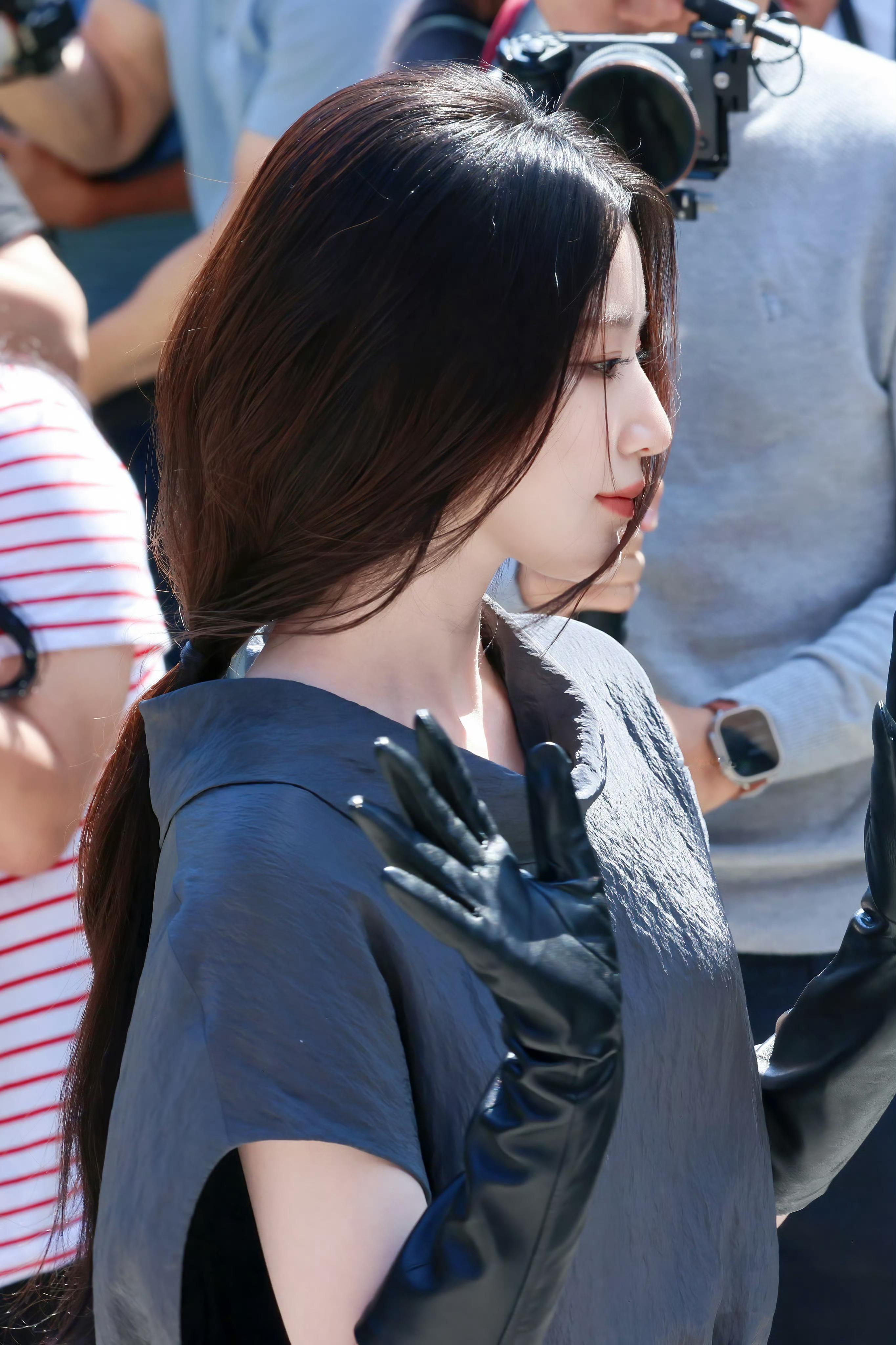 好喜欢叶舒华前兜的美人下巴……​​​