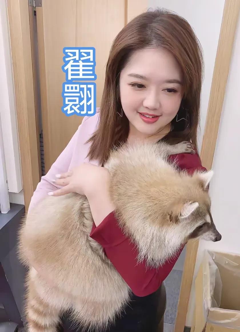 翟翾离开TVBS后，大白话节目之前翟翾主持的时段现在基本确定就是李作珩接班了，没