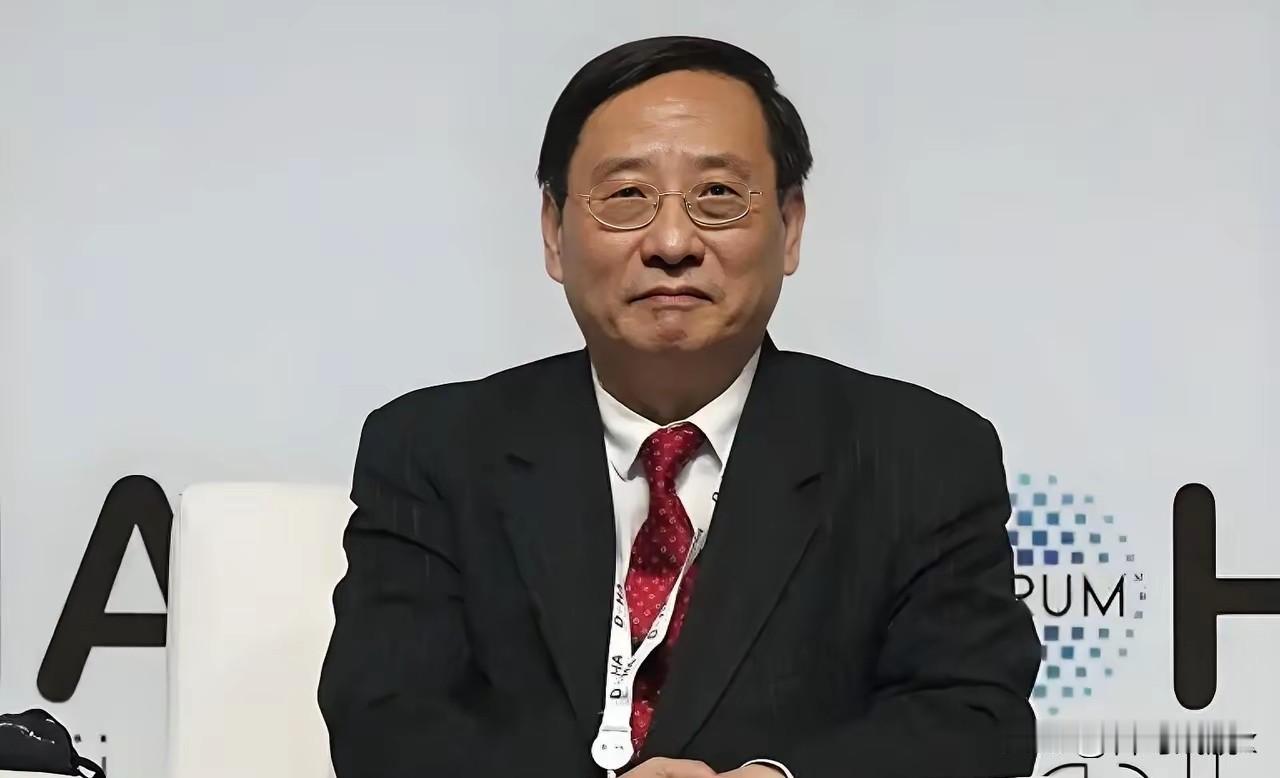特朗普转发高志凯的评价，外界都说这是美国总统需要中国外交人士的认可，你真以为特朗