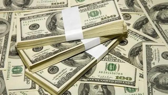 沙特开始反击了！说白了，沙特接连放出推迟会晤、召回外交官、重审万亿投资与天价