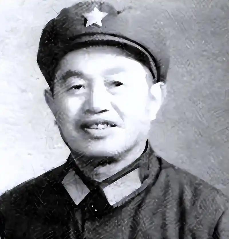 1940年，皮定均看上了女干部张烽，就让县长去说媒，张烽听说了县长的来意后，拒绝