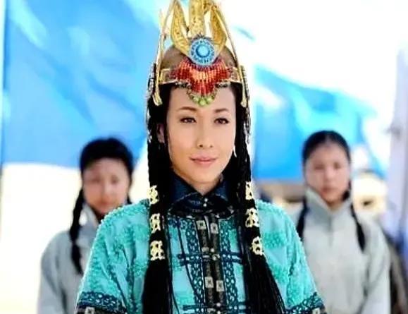 贵由汗死后，窝阔台家就没了主心骨，他老婆海迷失后开始当家，她并未急于选大汗，而是