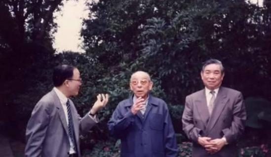 张学良说：国民政府内部的高官们只是争权夺利，他们都不是为了国家！对于这个结论，张
