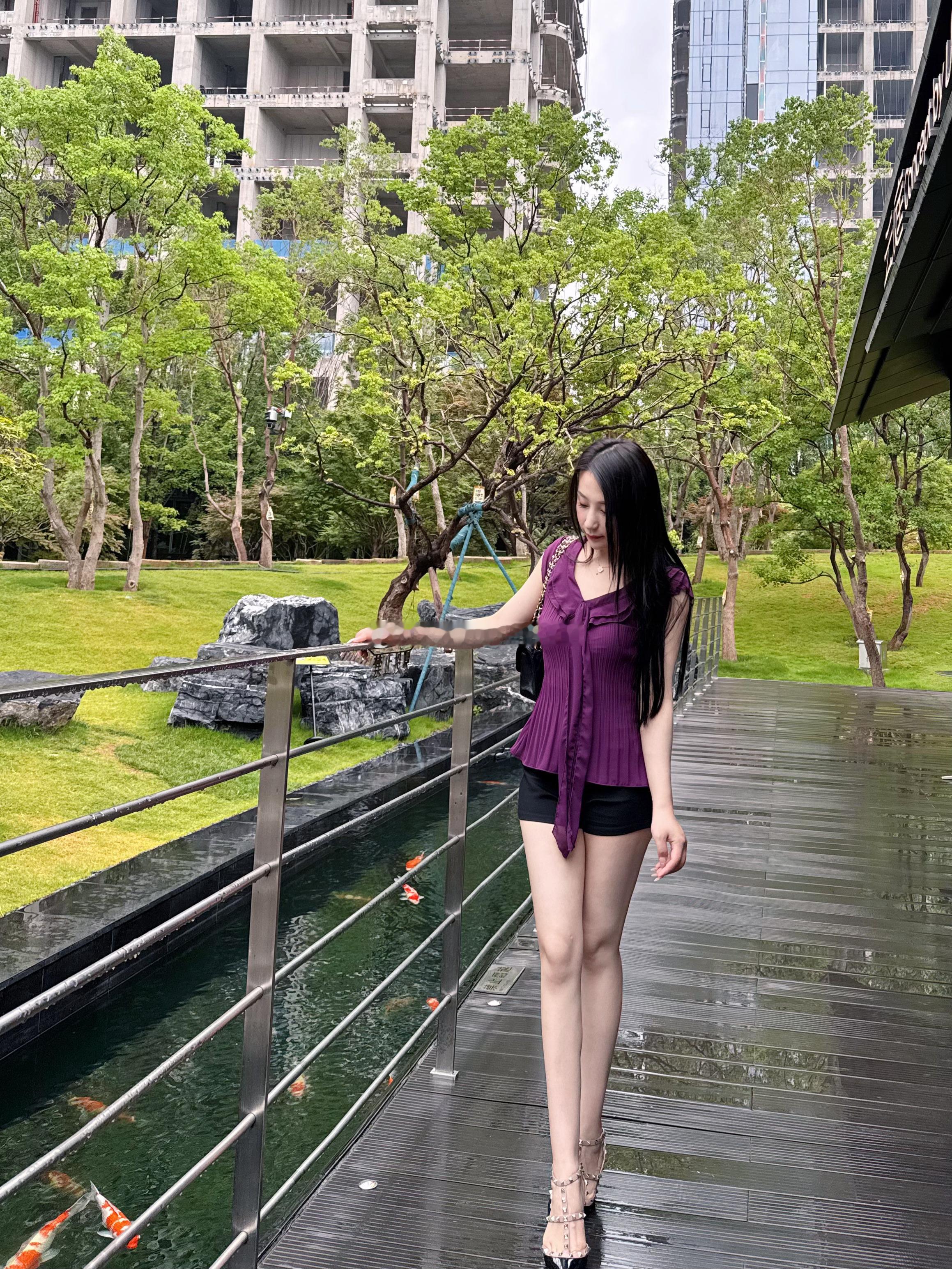 雨天适合这样安静的咖啡店☕️​​​