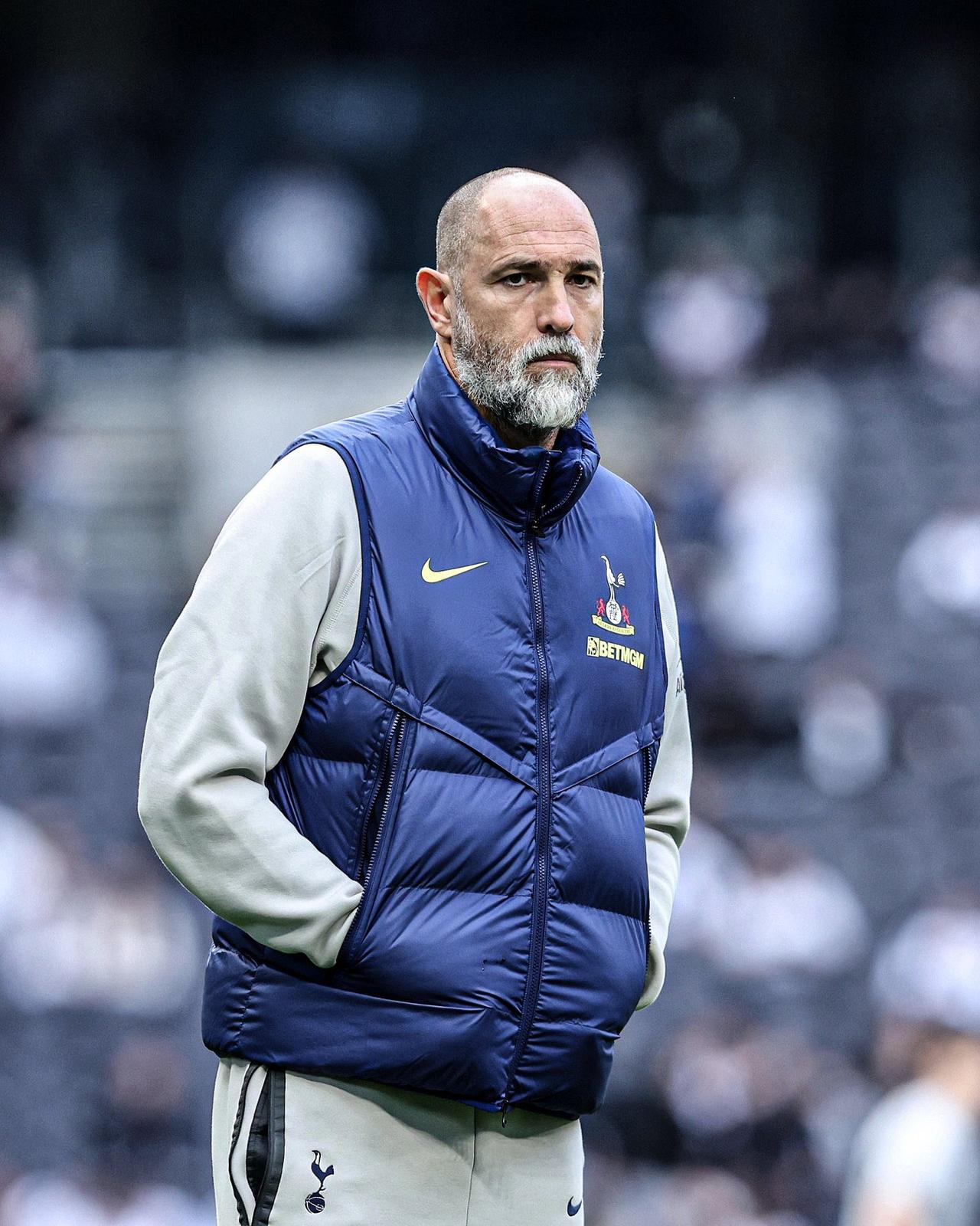 【图多尔离开热刺】托特纳姆热刺官方宣布，经双方协商一致，主教练伊戈尔·图多尔即刻