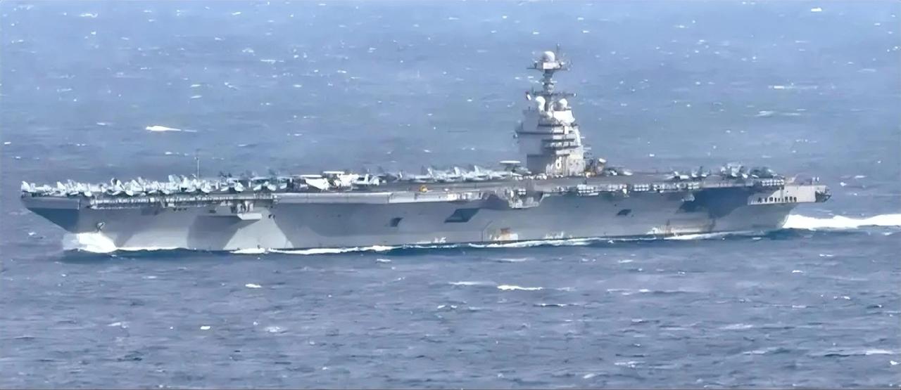 咱们来看一看美国的11艘航母现在都在哪里，都处于什么状态。1.尼米兹号航母在