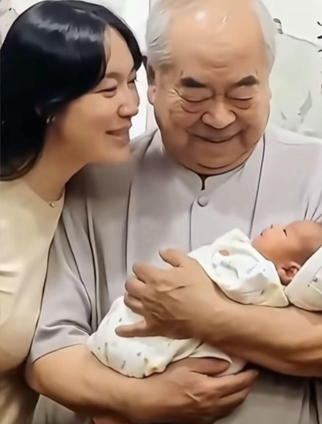 破防了，87岁范曾喜得独子，其实范老爷子大概多少有点遗憾，那就是早没赶上时代