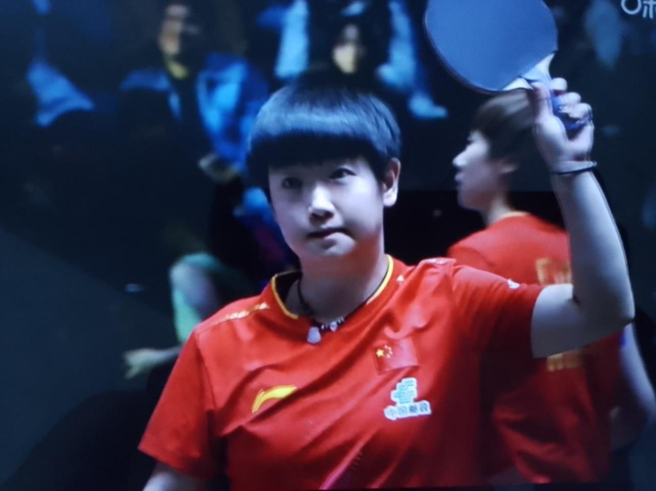 #万能生活指南#孙颖莎今天搭档蒯曼，来打一场女双，至于女单，放在第五场，可想