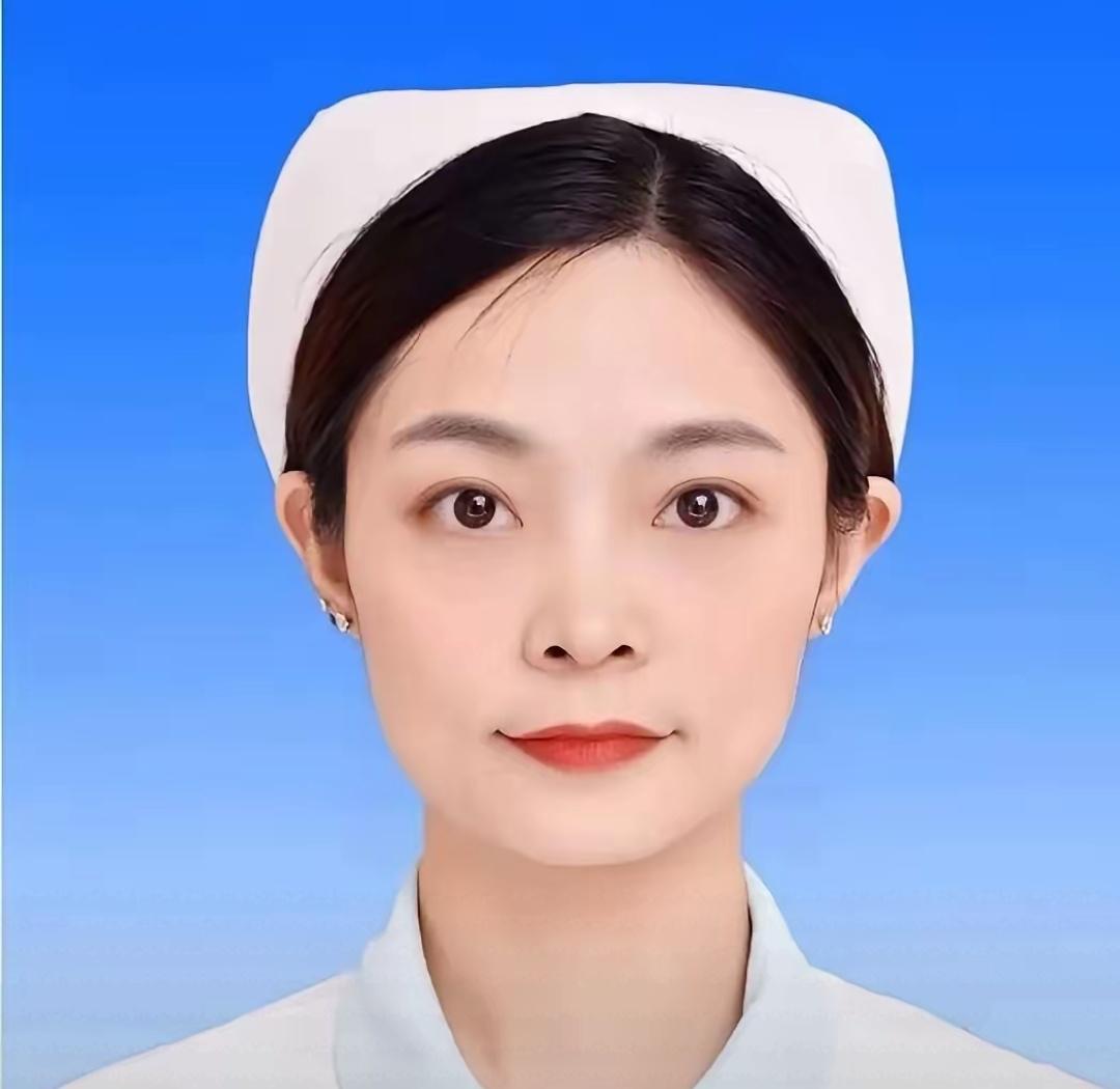 30岁护士猝然离世：岗位可以找人顶替，母亲的位置再也无人填补本文根据公开新
