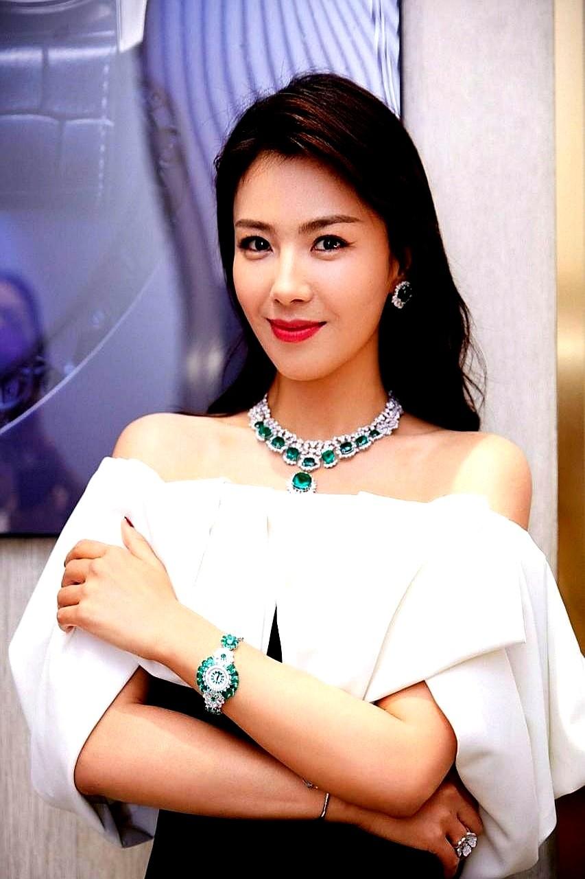 刘涛是永远不会跟王珂离婚的，当年王珂倾家荡产递上离婚协议，她却揣着孕检单就转