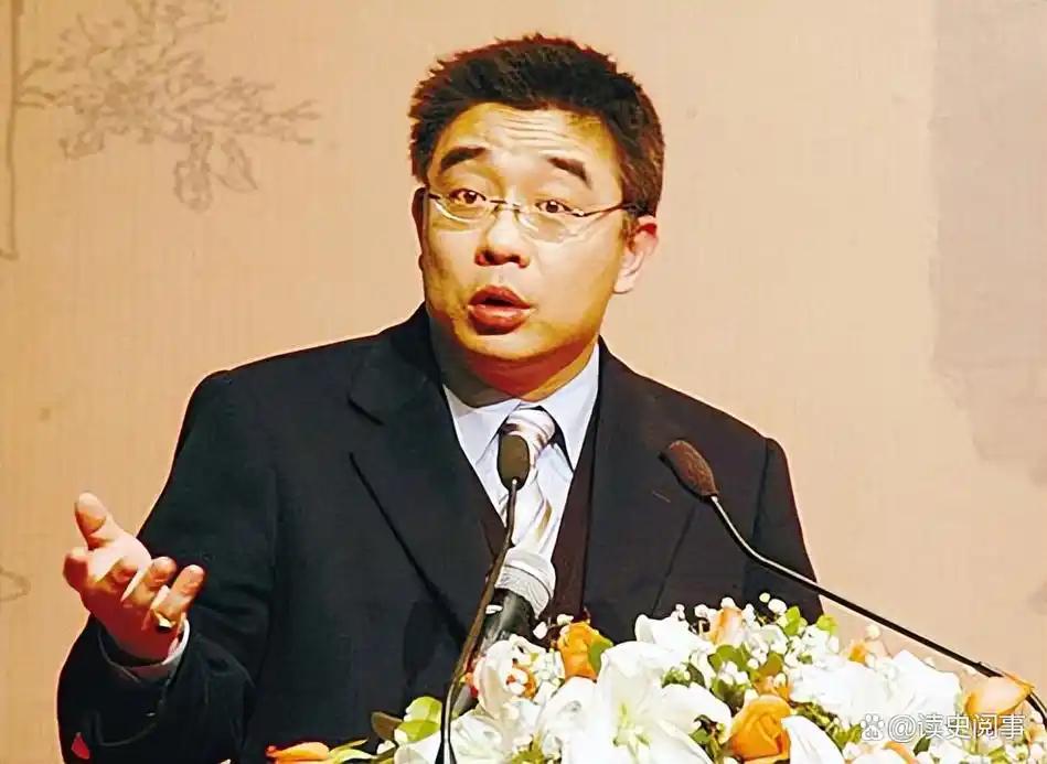 复旦大学的钱文忠把很多年轻人的日常支出换算了个账——一杯奶茶20块，等于6瓶牛奶