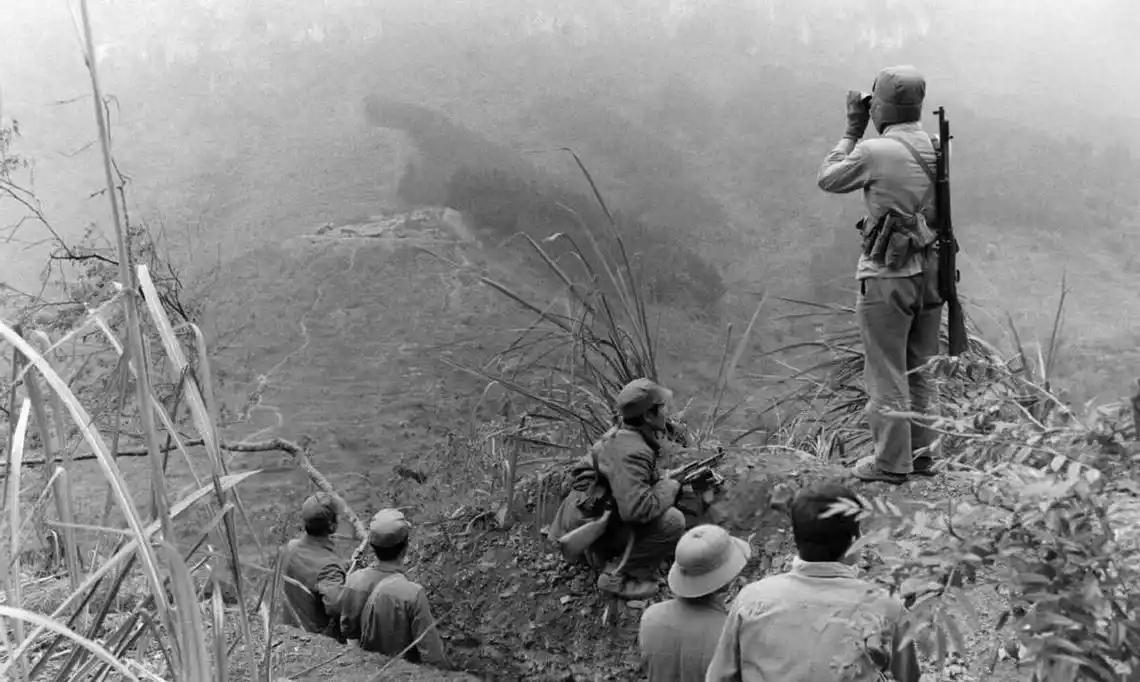 1450人的精锐团队，30分钟炮火过后只剩72人能喘气。这不是电影情节，而是19