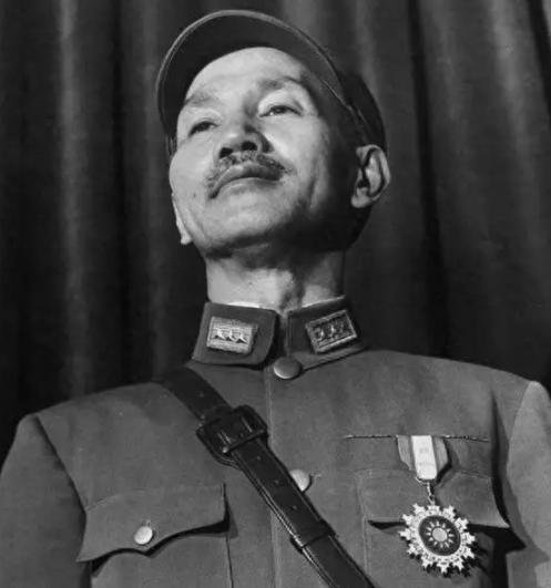 蒋介石曾说，如果没有西安事变，自己只差了两个星期，就可以把红军全部消灭！他为何能