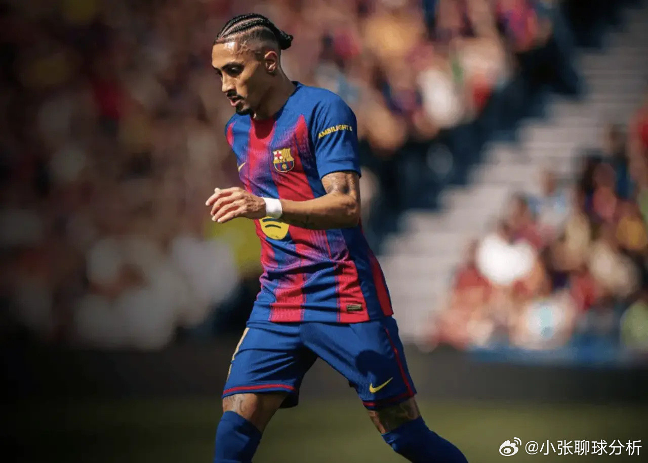 巴萨暴怒！拉菲尼亚重伤：休战5周+无缘6场恶战弗里克批他太鲁莽3月28日凌晨，
