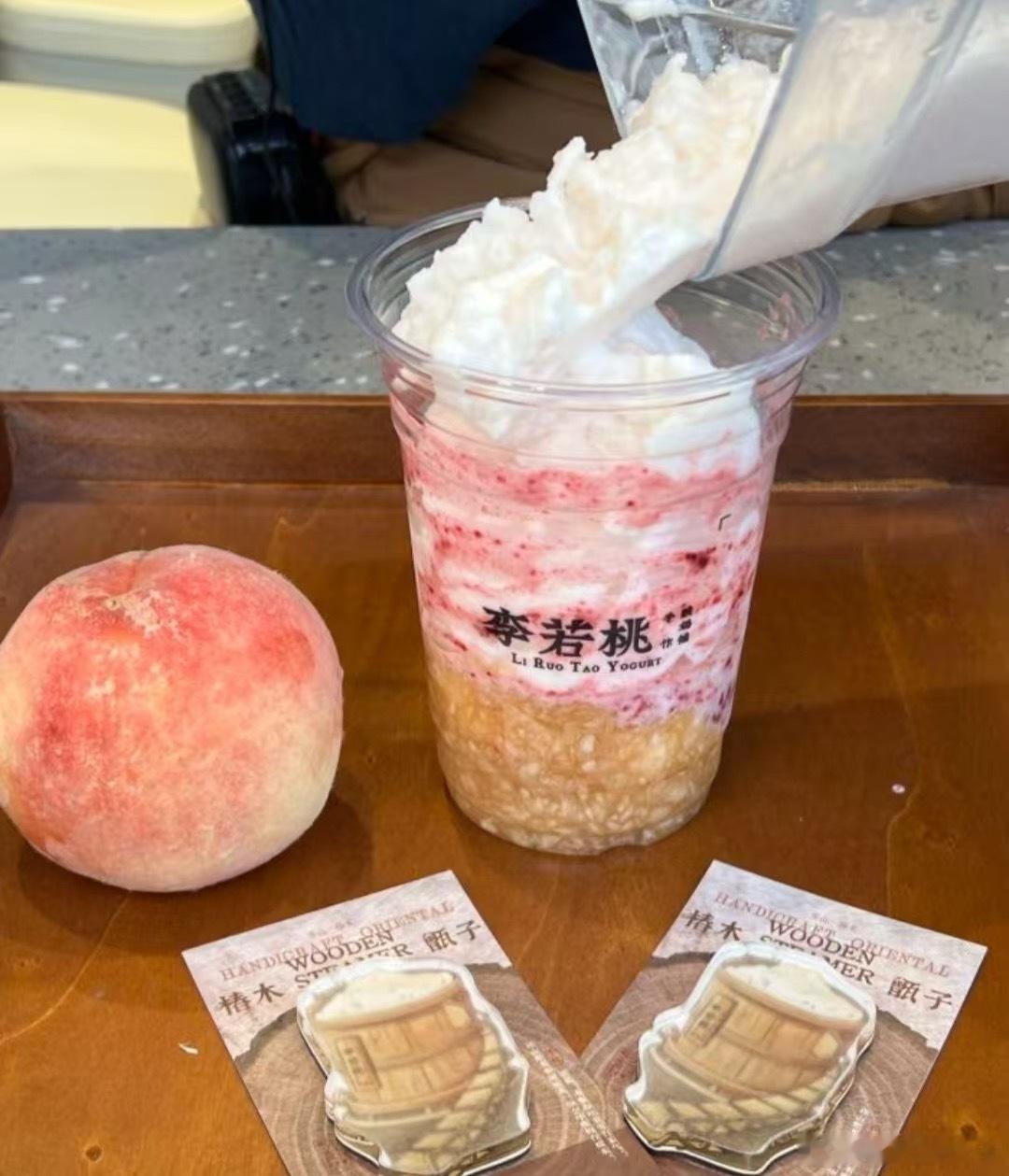 如果不是时间紧张，我真的会把春熙路从头吃到尾真的很好吃，尤其是火锅，又香又麻又辣