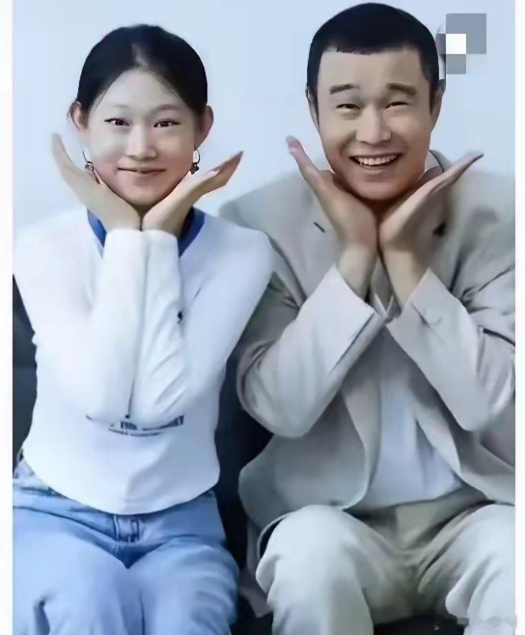 好奇之下深挖小沈阳女儿沈佳润签约的韩国公司，结果着实令人意外。她签约的既非宋茜