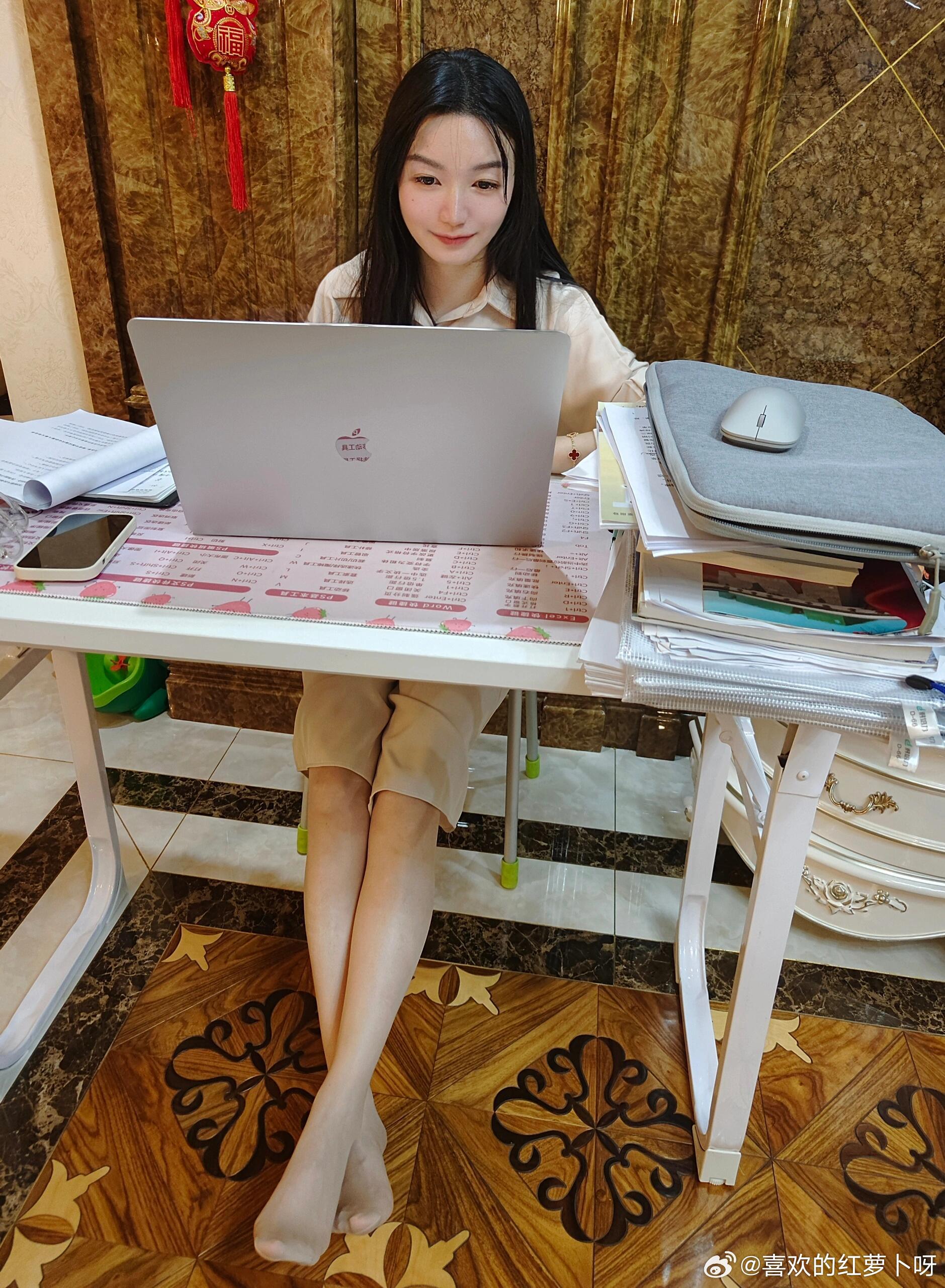 19家A股上市公司发布上半年业绩预告感觉猫着不动就好……