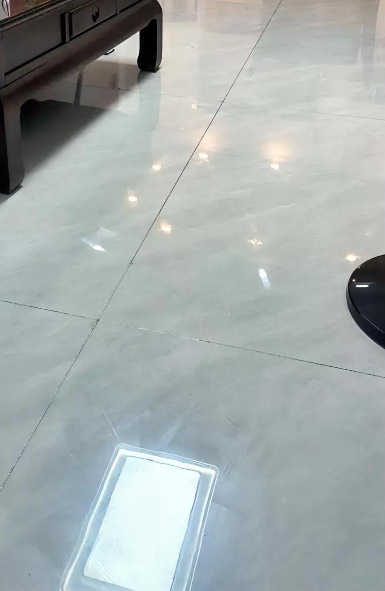 婚后最讽刺的一件事，家家户户都有，可大多数男人，全都假装看不见。很多男