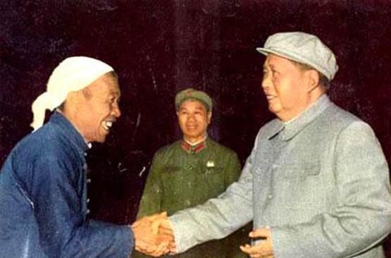 毛主席为什么会对陈永贵和1964年发展的大寨如此重视？其实并不是因为大寨的农业生