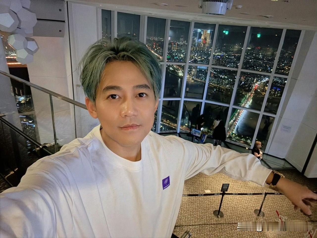 11月17日，苏醒在社交平台上发了一张图，上面写着：“快乐老友记的嘉宾主要是苏醒