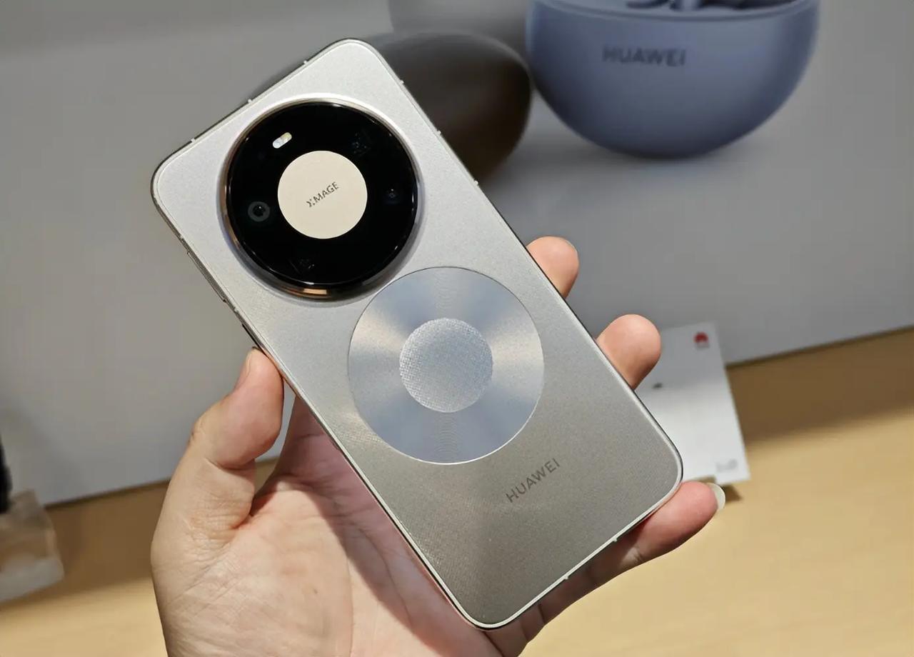 华为Mate80ProMax大幅降价，从高端高价旗舰变身高性价比之选，堪称“