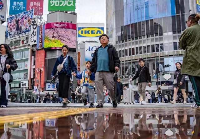 风靡日本Z世代的“取消吃饭”, 看似生活方式, 实则无奈选择
