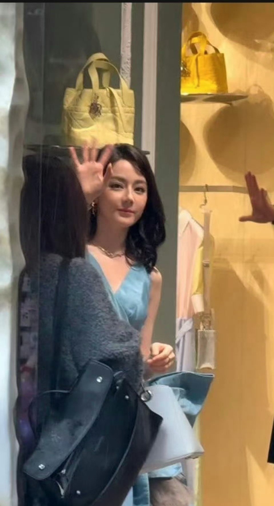 热巴怎么说也是纯天然的，越考古越美