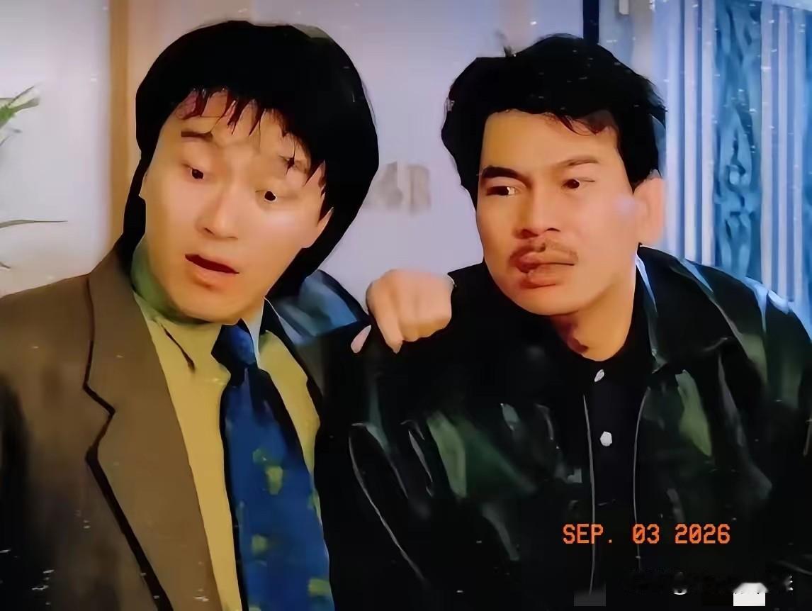 周星驰，悲痛发文！​9月2号，短短一个多月，就连续失去两位挚友。周星驰悲痛发文