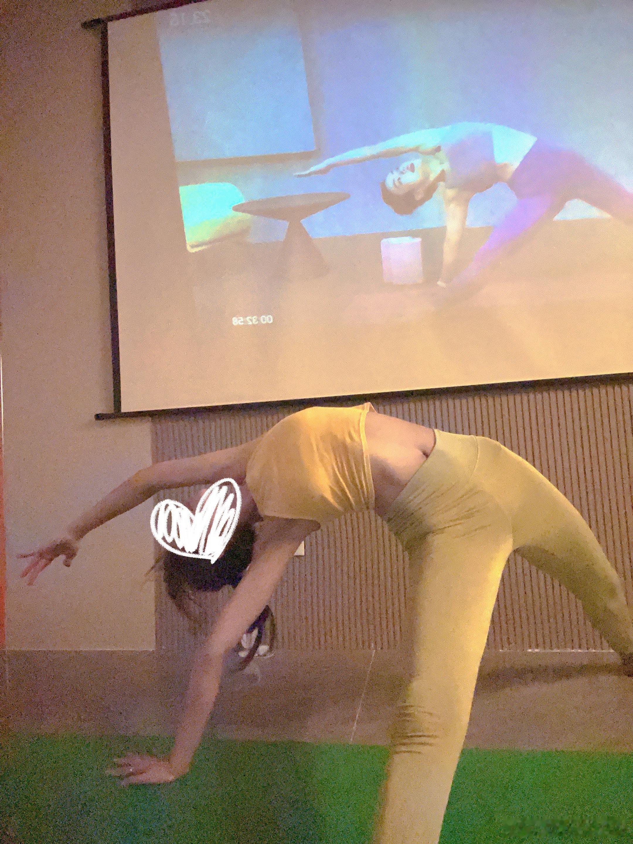 如果不是真舒服，这么热的天谁愿意坚持每天练三亚